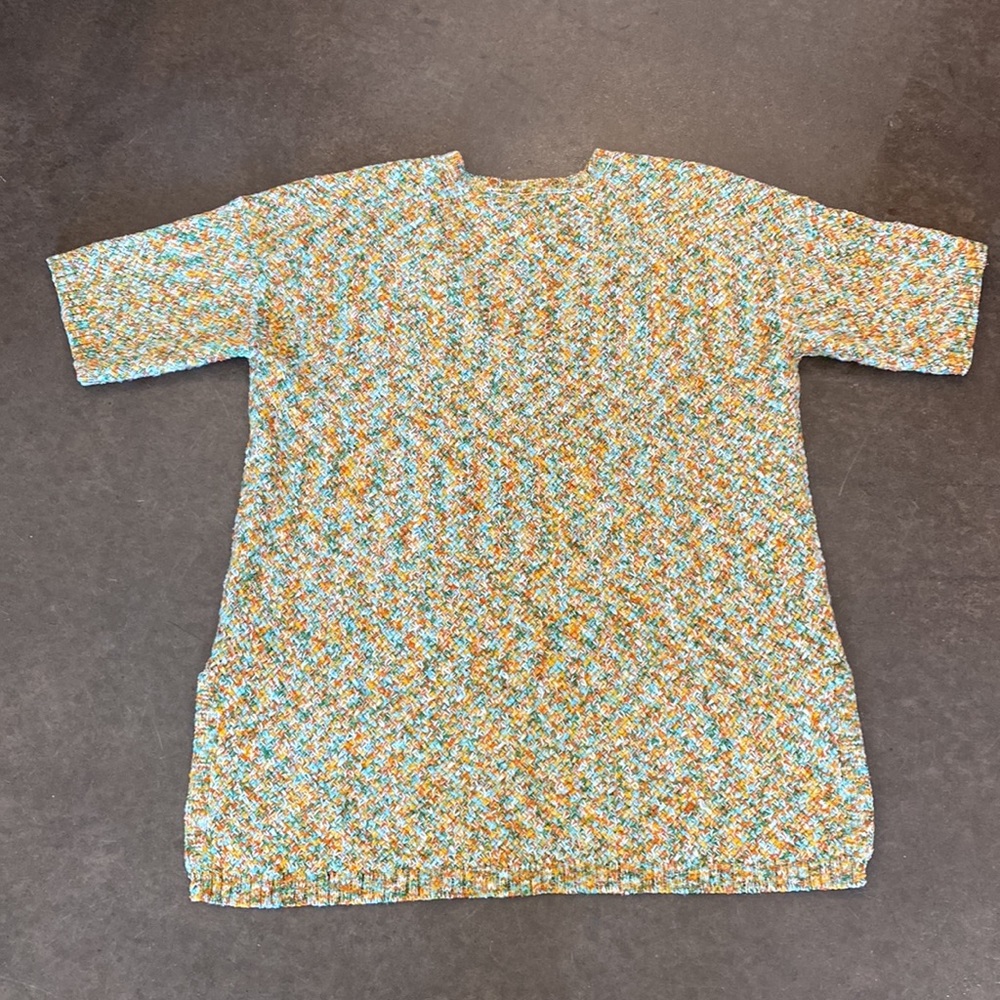 (Rescent) Rive sweater. Size Medium/Large - Picture 5 of 7